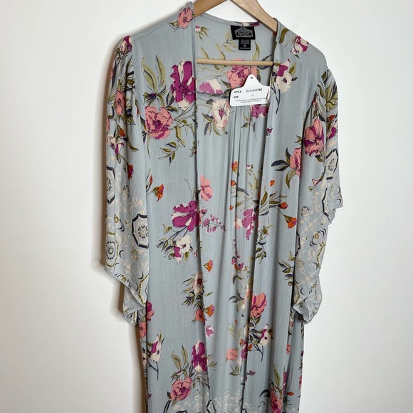 Angie Women's Open Front Kimono Size Medium Blue Gray Floral Long Length Rayon - Picture 4 of 9